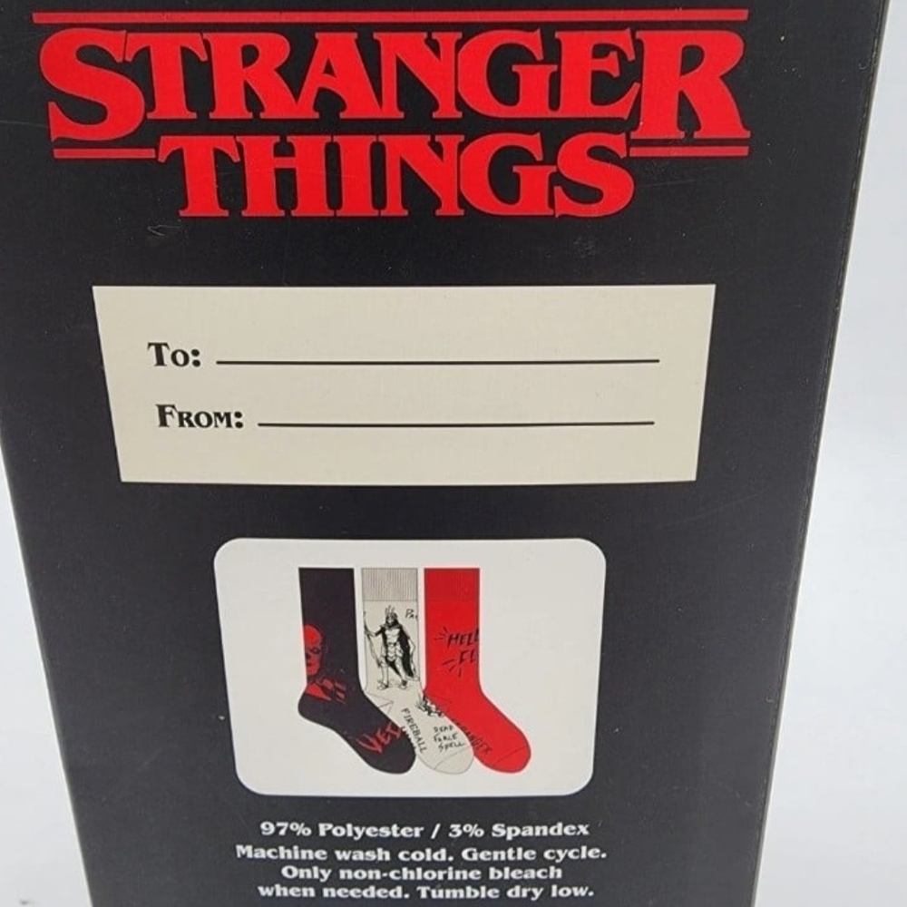 3 Pair Stranger Things Crew Socks In Gift Box - Picture 5 of 5